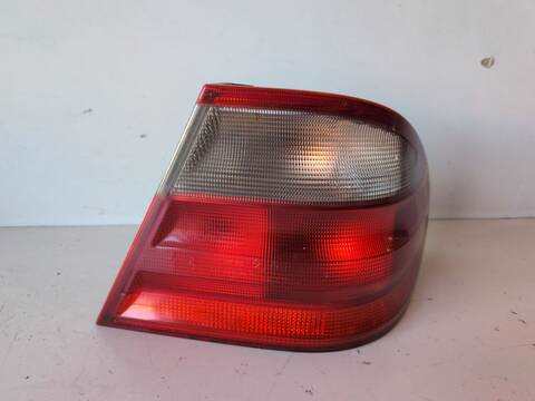 Piloto Trasero Derecho Mercedes Clase CLK 240 2.6 G 170CV 125KW BM 208) CABRIO 112940