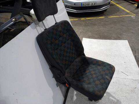 Foto 2ª: Asientos Traseros Mercedes Vito 112 CDI 638.094) 122CV [OM 611] (1996)