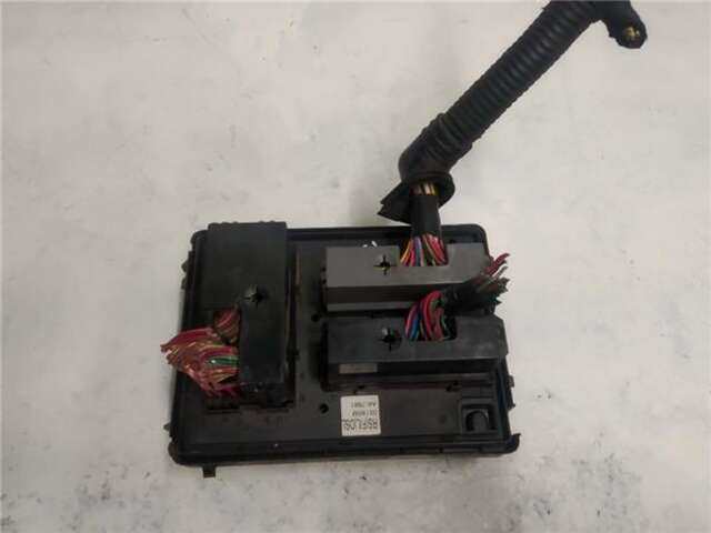Foto 2ª: Caja Reles Fusibles Kia Carens 2.0 CRDI [D4EA]