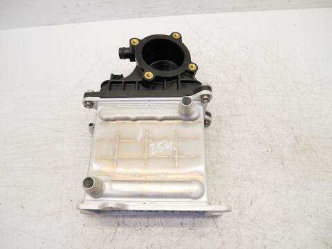 Foto 2ª: Intercooler Rolls Royce Cullinan 571 - 600 CV [N74B68A N74] (2022)