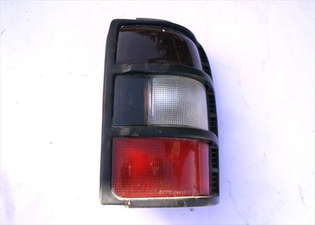 Piloto Trasero Derecho Mitsubishi Montero 2.8 TD 1992-1995