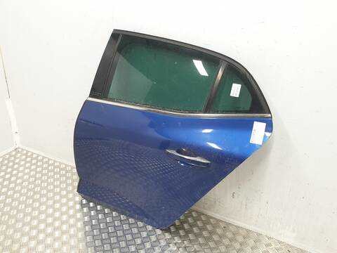 Foto 3ª: Puerta Trasera Izquierda Renault Megane TECH ROAD 101CV [H5F408] (2015)