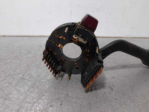 Foto 4ª: Mando Multifuncion Seat Inca 1.9 SDI CL KOMBI 64CV 47KW [AYQ] (2003)