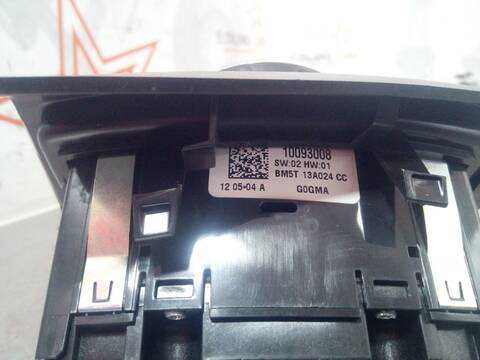 Foto 3ª: Mando Luces Ford Focus TITANIUM 116CV 85KW [T1DA] (2012)