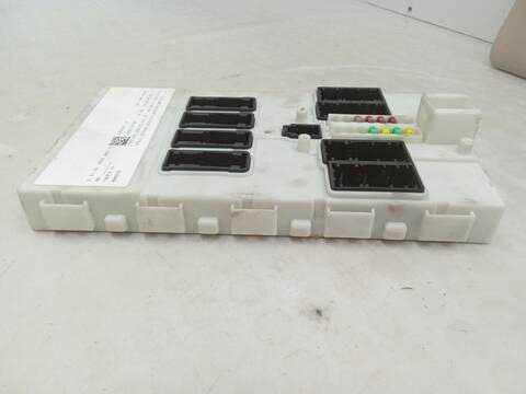 Foto 3ª: Caja Reles Fusibles Bmw Serie 3 318 2.0 D 150CV 110KW F30 F80) [B47 D20 A] (2016)