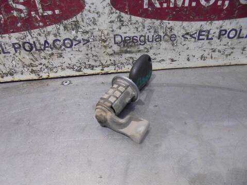 Foto 3ª: Cerradura Puerta Delantera Derecha Renault Clio 1.2 ALIZE 54CV 40KW [D7F] (1998)