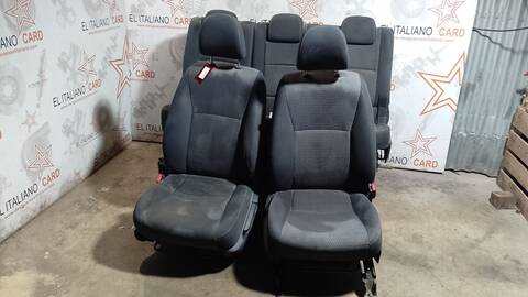 Asientos Traseros Toyota Verso ADVANCE 112CV 82KW