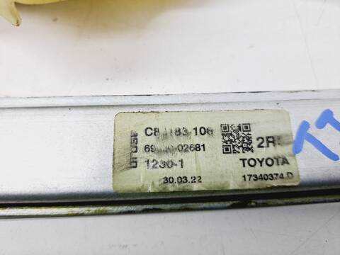 Foto 4ª: Elevalunas Manual Trasero Izquierdo Toyota Corolla 1.8 98CV 72KW [2ZRFXE] (2022)