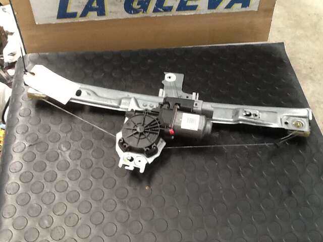Elevalunas Eléctrico Delantero Derecho Peugeot 207 1.4 HDI