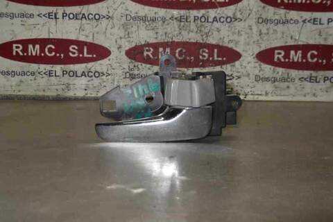 Maneta Interior Delantera Derecha Mitsubishi L200 2.5 DI-D CAT 167CV 123KW