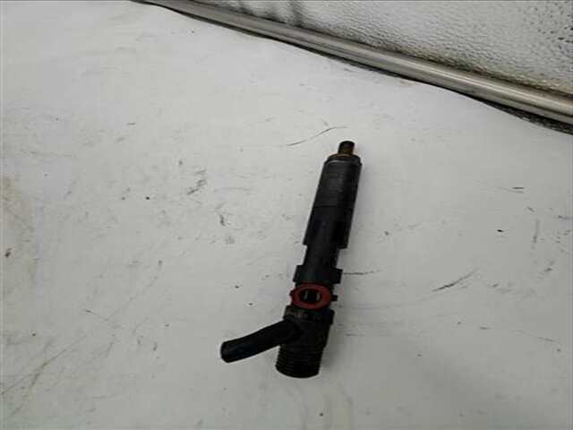 Foto 3ª: Inyectores Renault Clio 1.5 DYNAMIQUE [1.5 LTR. - 63 KW DCI DIESEL CAT] [K9K 766]