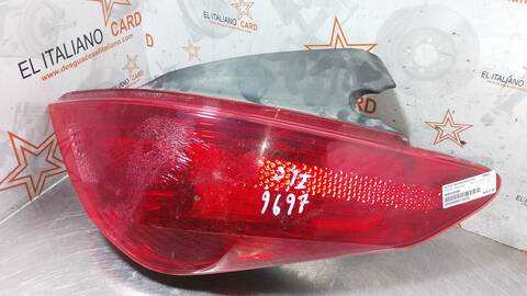 Piloto Trasero Derecho Peugeot 308 CONFORT 109CV 80KW