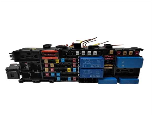 Caja Reles Fusibles Renault Clio 1.0 TCE BIVALENT. GASOLINA - GPL 101CV