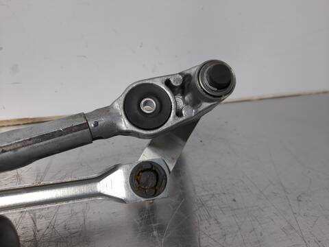 Foto 3ª: Motor Limpia Delantero Bmw Serie 1 114 118D LIMITED SPORT EDITION BERLINA 143CV 105KW [N47D20A] (2008)