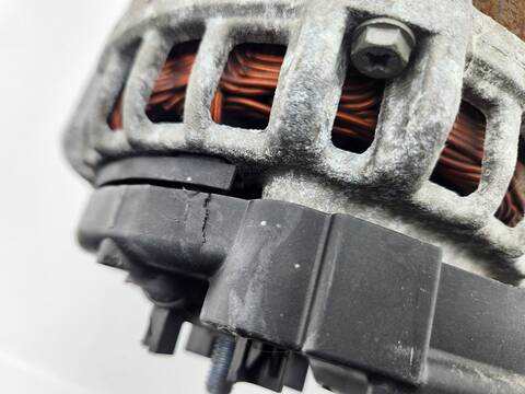 Foto 2ª: Alternador Volkswagen T-Cross LIFE 116CV 85KW [DKRF] (2020)