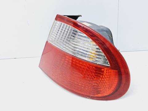 Foto 2ª: Piloto Trasero Derecho Daewoo Lanos COOL 75CV 55KW [A13SMS] (1999)