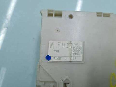 Foto 3ª: Caja Reles Fusibles Lexus GS 450 H 296CV 218KW [2GRFSE] (2007)