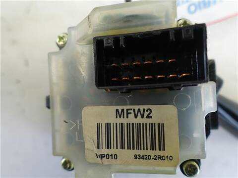 Foto 3ª: Mando Multifuncion Hyundai i30 1.4 109CV 80KW [G4FA] (2009)