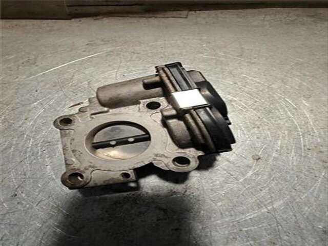 Foto 3ª: Caja Mariposa Nissan Micra 1.0 ACENTA [1.0 LTR. - 68 KW 12V CAT] [H4D]
