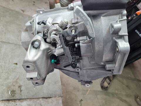 Foto 4ª: Caja Cambios Seat Arona FR 116CV 85KW [DLAA] (2022)