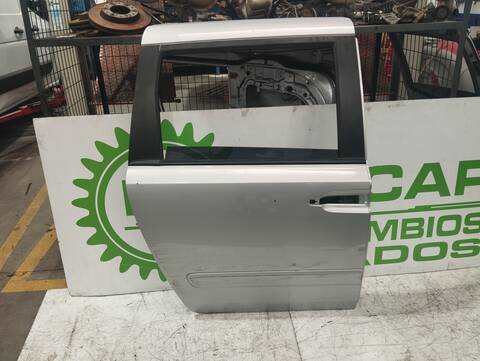 Puerta Trasera Derecha Kia Carnival 2.9 CRDI CAT 185CV 136KW