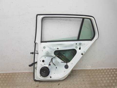Foto 3ª: Puerta Trasera Derecha Volkswagen Golf SPORT BLUEMOTION (2014)
