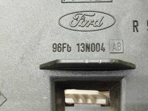 Foto 3ª: Piloto Trasero Derecho Ford Fiesta BASICO BERLINA 60CV 44KW [RTJ] (1999)