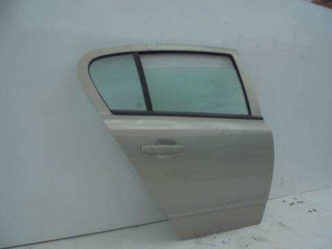 Foto 3ª: Puerta Trasera Derecha Opel Astra 1.6 16V 105CV 77KW [Z16XEP] (2006)