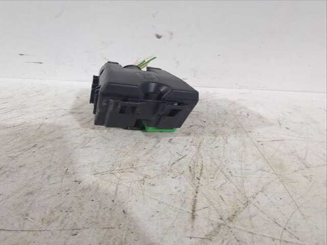 Caja Reles Fusibles Citroen Jumpy 1.5 BLUEHDI 100 102CV