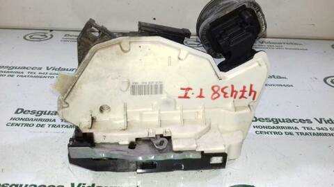 Foto 3ª: Cerradura Puerta Trasera Izquierda Volkswagen Golf 1.6 TDI DPF 105CV 77KW [CAY] (2010)