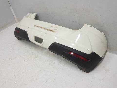 Foto 3ª: Paragolpes Trasero Ssangyong Tivoli PREMIUM 4X2 (2015)