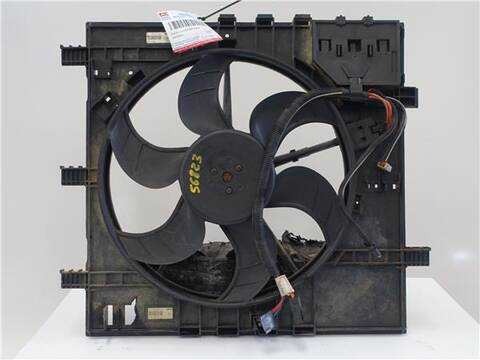 Foto 2ª: Electroventilador Mercedes Vito 2.2 110 CDI 638.094) 102CV 75KW FURGON [D 611.980] (2002)
