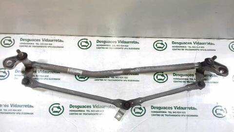 Foto 2ª: Brazo Limpia Delantero Izquierdo Audi A4 2.0 TDI AVANT 140CV 103KW [BPW] (2006)