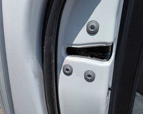 Cerradura Puerta Trasera Izquierda Toyota Corolla HYBRID STYLE EDITION 140CV 103KW