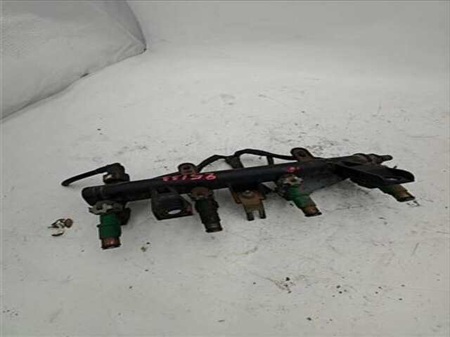 Foto 2ª: Rampa Inyectora Citroen C3 1.4 FURIO [1.4 LTR. - 54 KW] [KFV / TU3JP-L4]