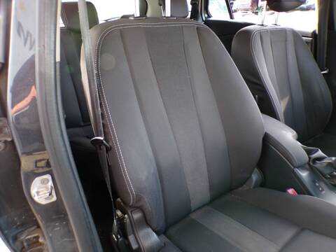 Foto 3ª: Asiento Delantero Derecho Renault Megane F9Q872 III SPORT TOURER (2010)