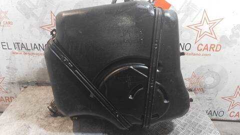 Foto 2ª: Deposito de Combustible Volvo V40 R-DESIGN MOMENTUM 150CV 110KW [D5204T6] (2013)