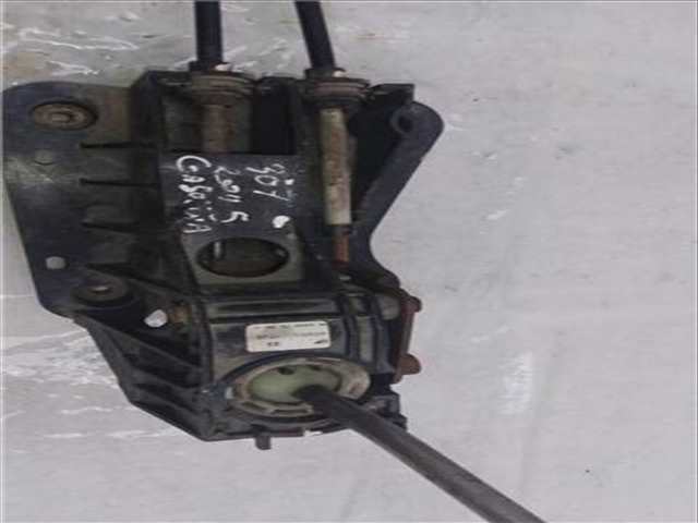 Foto 4ª: Palanca de Cambio Peugeot 307 1.6 XT [1 6 LTR. - 80 KW 16V CAT NFU - TU5JP4)] 109CV