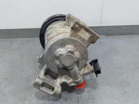 Foto 3ª: Compresor Aire Acondicionado Toyota Hilux DOUBLE CAB GX 4X4 150CV 110KW [2GDFTV] (2023)