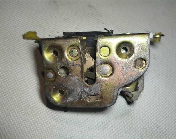 Foto 4ª: Cerradura Puerta Trasera Derecha Nissan Patrol 3.3 D SD33 (1987)
