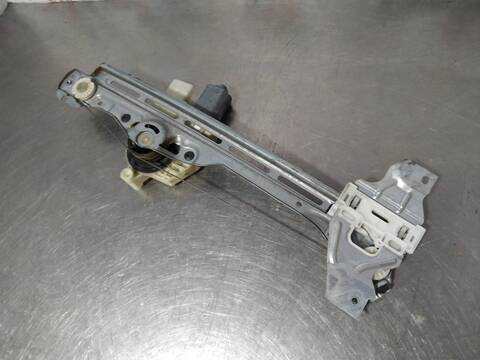 Foto 2ª: Elevalunas Manual Trasero Derecho Peugeot 308 STYLE 120CV 88KW [BH01] (2017)