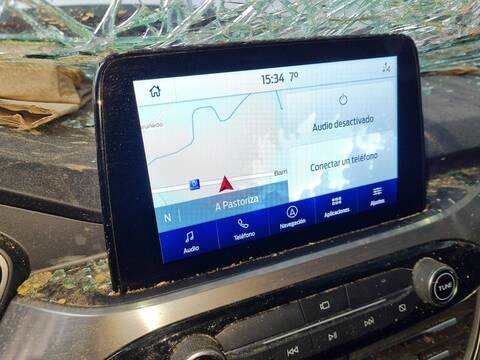 Foto 4ª: Pantalla Multifuncion Ford Kuga HYBRID ST-LINE 150CV [YLDC] (2020)