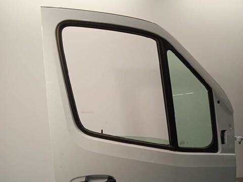 Foto 3ª: Puerta Delantera Derecha Mercedes Sprinter 419 CDI RWD 907.643 907.645 907.647) 190CV 140KW FURGONETA [654920] (2024)