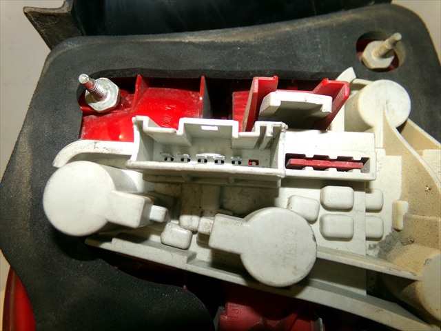 Foto 4ª: Piloto Trasero Derecho Bmw Serie 3 320 2.0 D E90,2004-2008 [204D4] (2006)