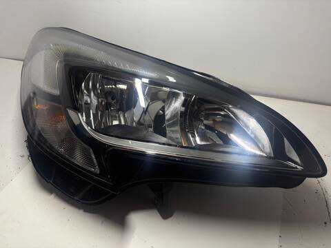 Foto 2ª: Faro Derecho Opel Corsa B14XER (2019)