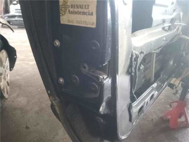 Foto 2ª: Puerta Delantera Izquierda Renault Clio 1.5 AUTHENTIQUE [1.5 LTR. - 60 KW DCI DIESEL] [K9K B7]