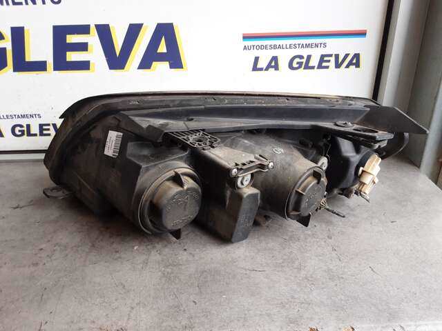 Foto 2ª: Faro Derecho Chevrolet Captiva 2.0 CRDI (2006)