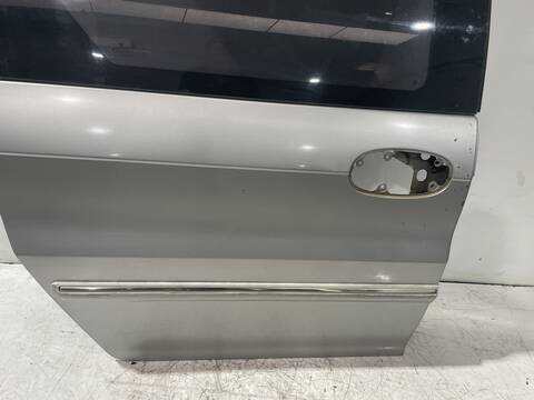 Foto 3ª: Puerta Lateral Corredera Derecha Kia Carnival 2.9 CRDI LX 144CV 106KW [J3] (2004)