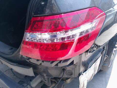 Piloto Trasero Derecho Mercedes Clase E 180 E 350 CDI 212.023)