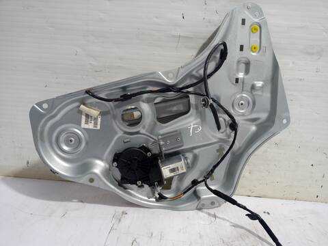 Elevalunas Manual Trasero Derecho Hyundai ix35 2.0 CRDI 4WD 136CV 100KW
